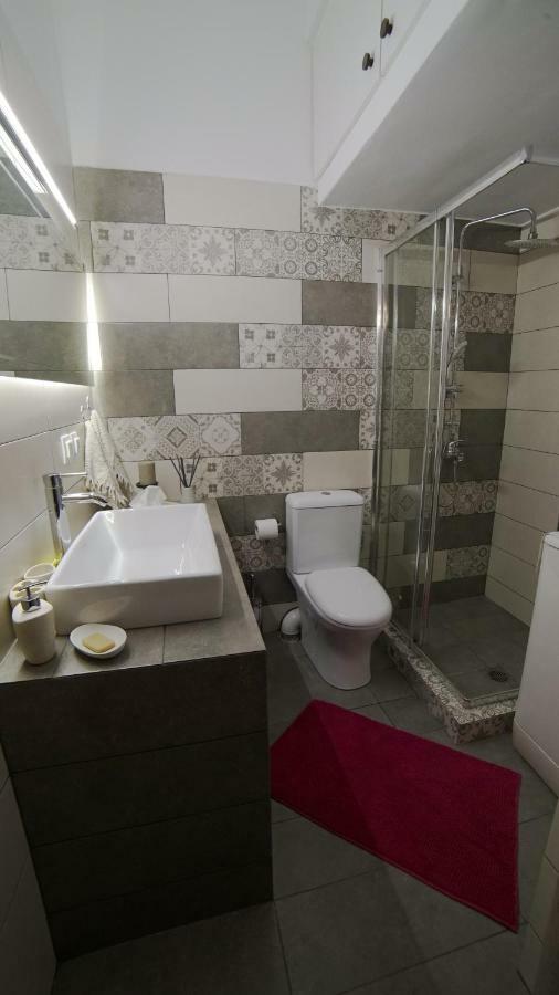 D16-Cosy Downtown Apartment Athen Exterior foto